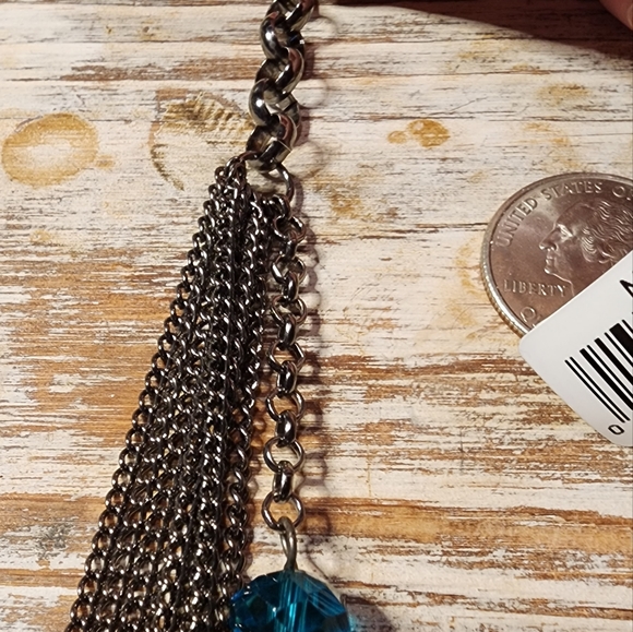 Simple yet Busy and Sexy Layered Chain Necklace . 36 inches - Picture 11 of 12